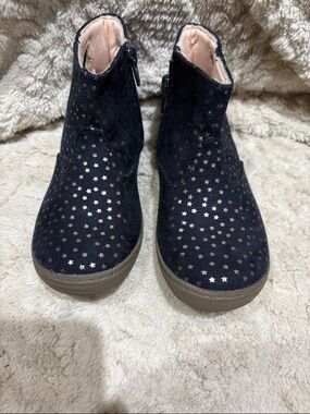 Cat & Jack Navy Ankle Boots with Rose Gold Star Cutouts